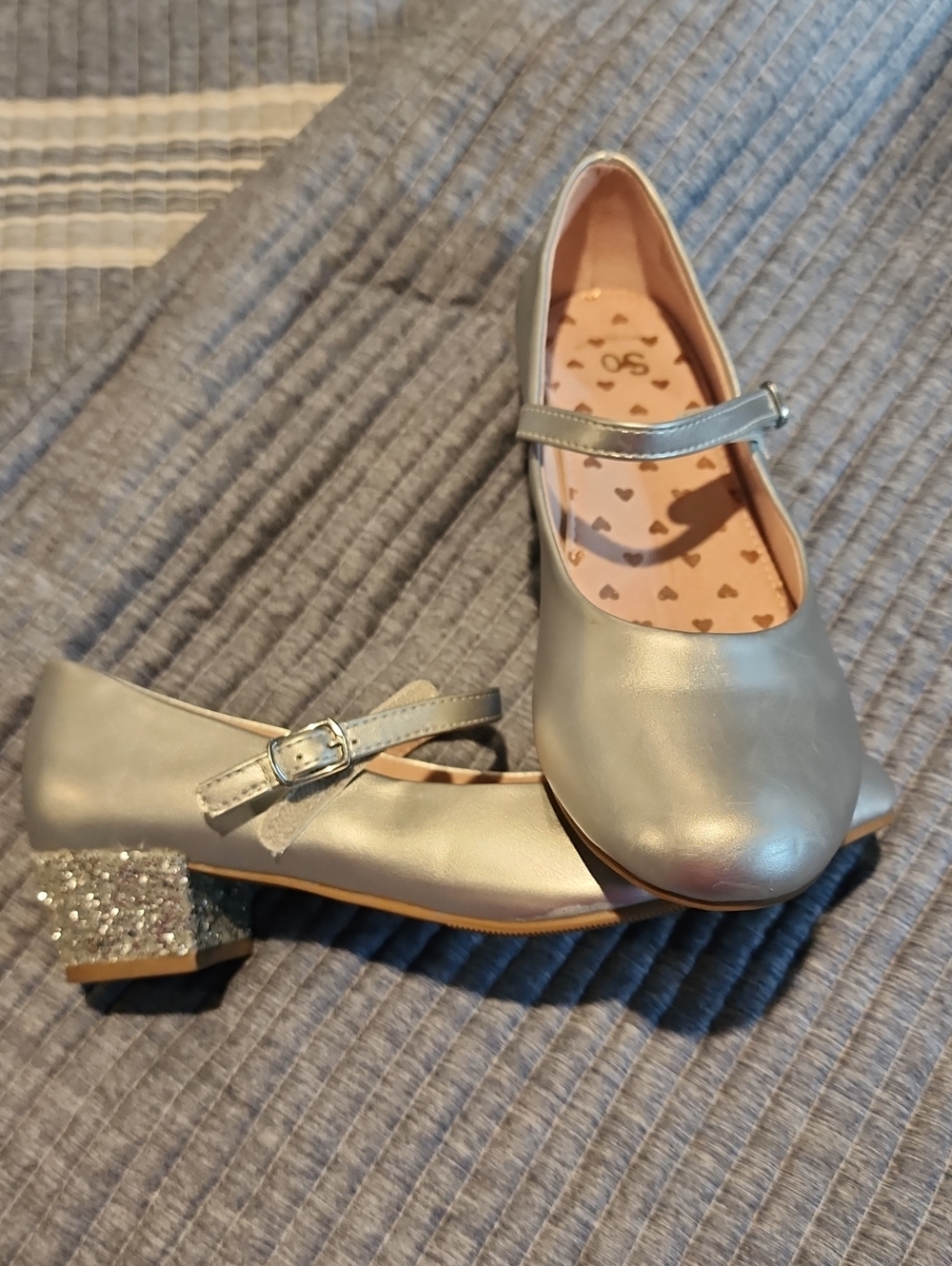 Girls' Silver Mary Jane Shoes with Glitter Heels Size 6